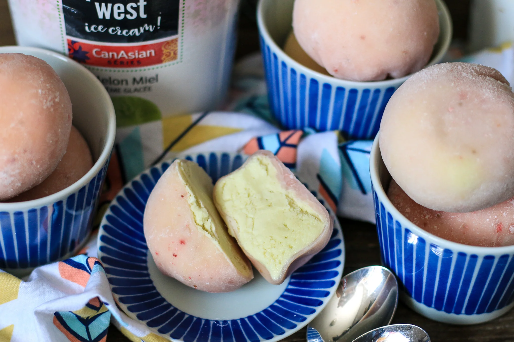 Strawberry mochi 2024 ice cream